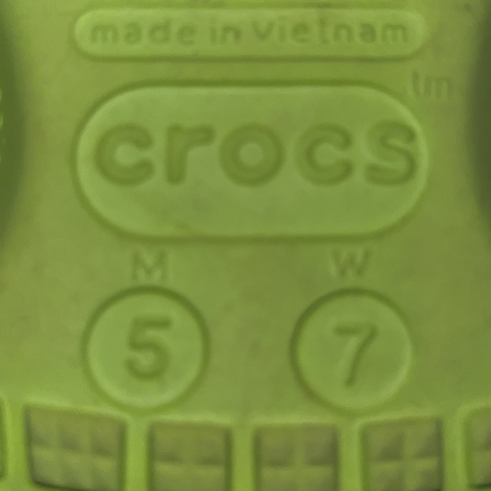 green crocs - Picture 3 of 3